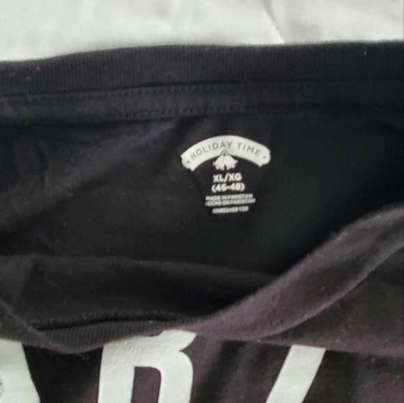 Party Animal Festive Pug Chriatmas Tee (funny) - Picture 4 of 5